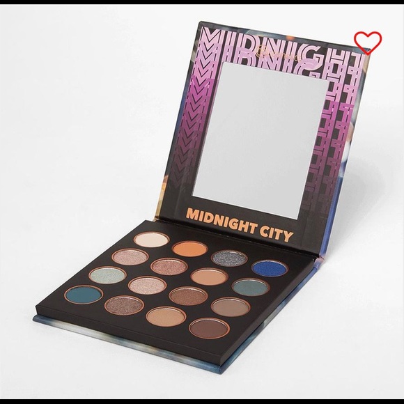 NWT 🌟 host pick Midnight City
16 Color Palette - Picture 3 of 4